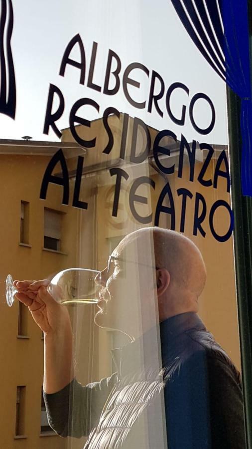 Albergo Residenza Al Teatro Udine Eksteriør billede